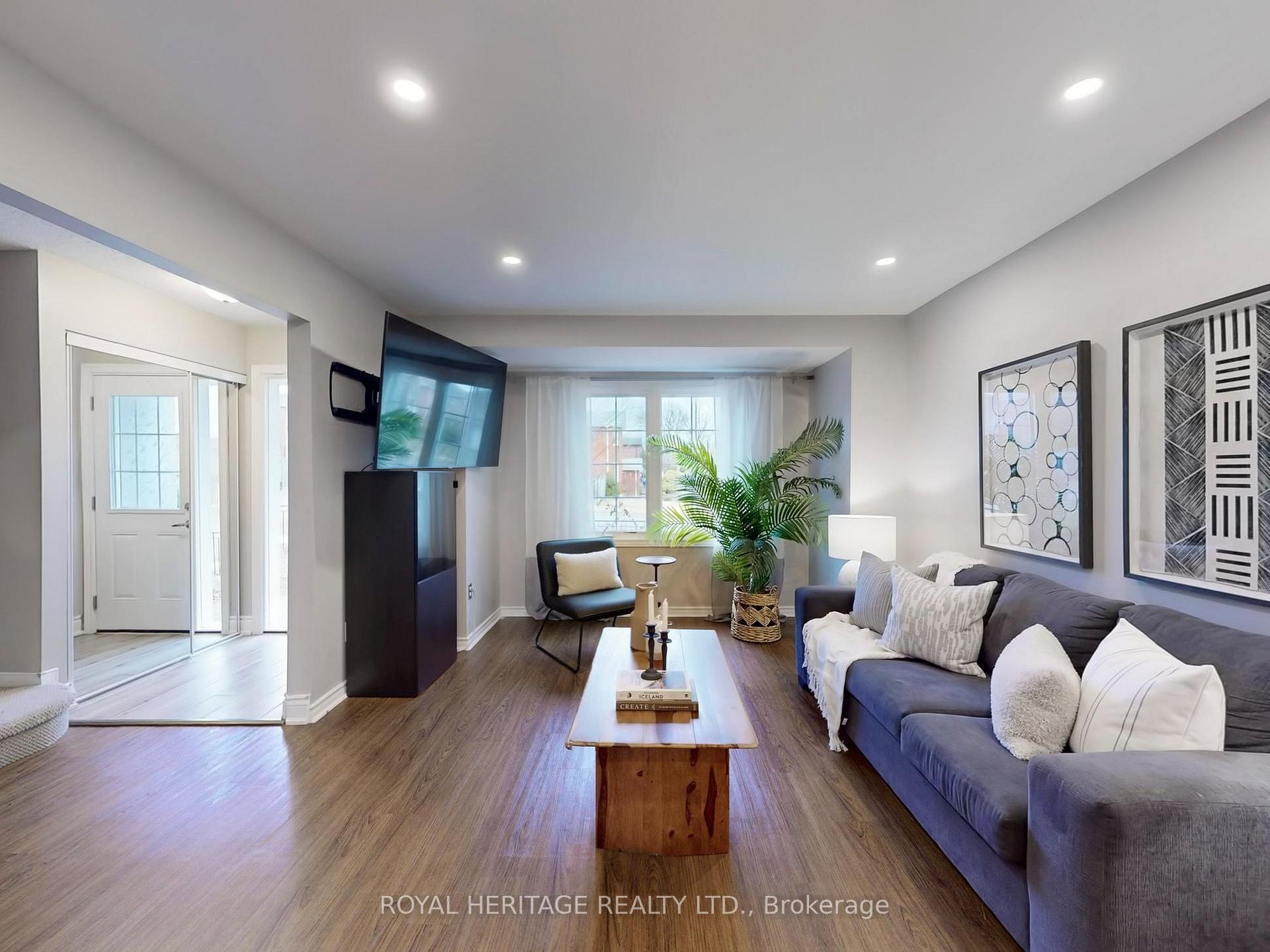 Photo 5 of Unit 45, 10 Bassett Boulevard, Whitby, Pringle Creek — HOMEH