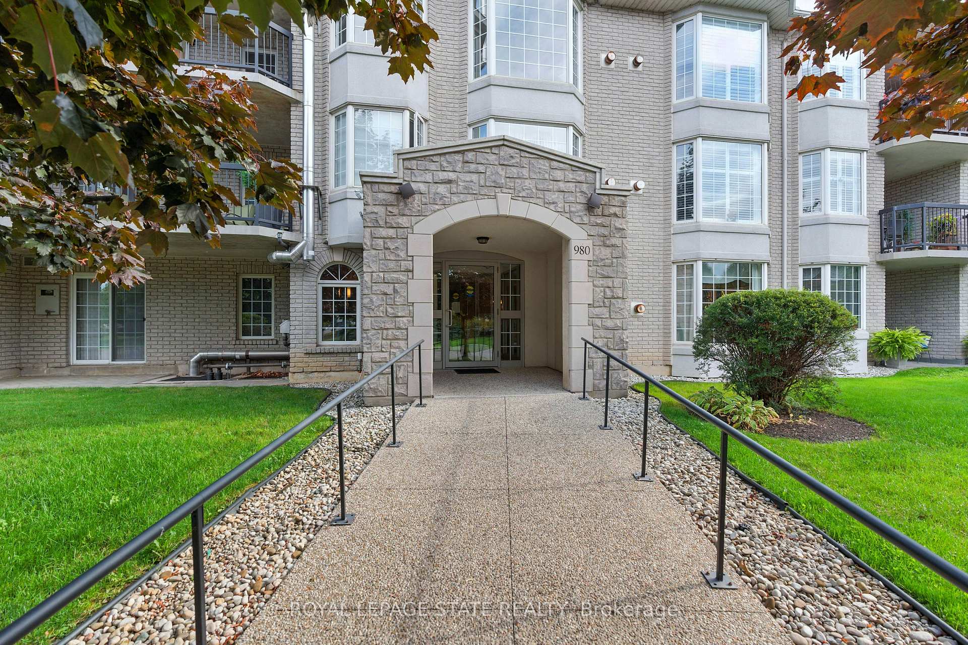 Photo 8 of Unit 101, 980 Golf Links Road, Hamilton, Meadowlands — HOMEH