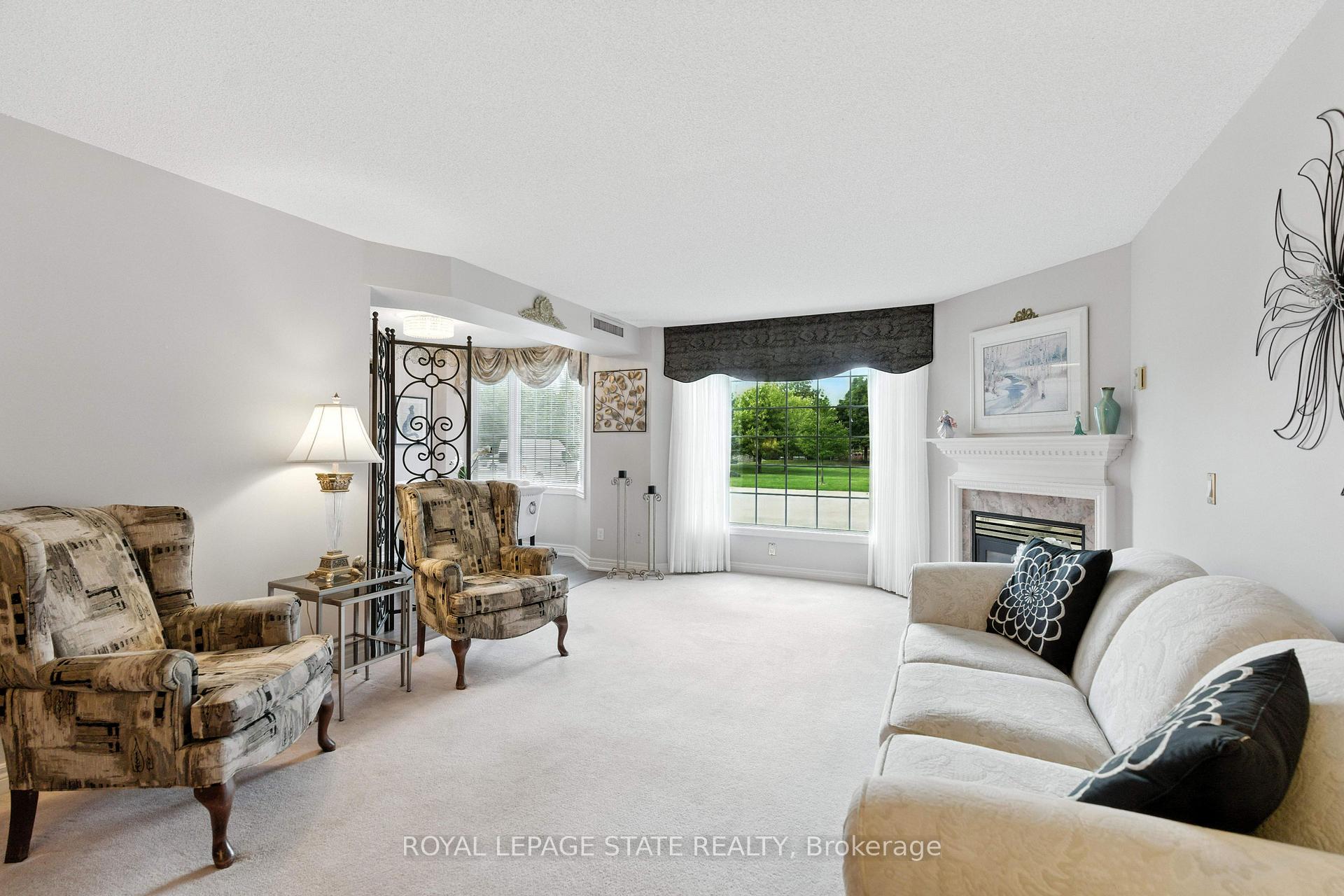 Photo 11 of Unit 101, 980 Golf Links Road, Hamilton, Meadowlands — HOMEH