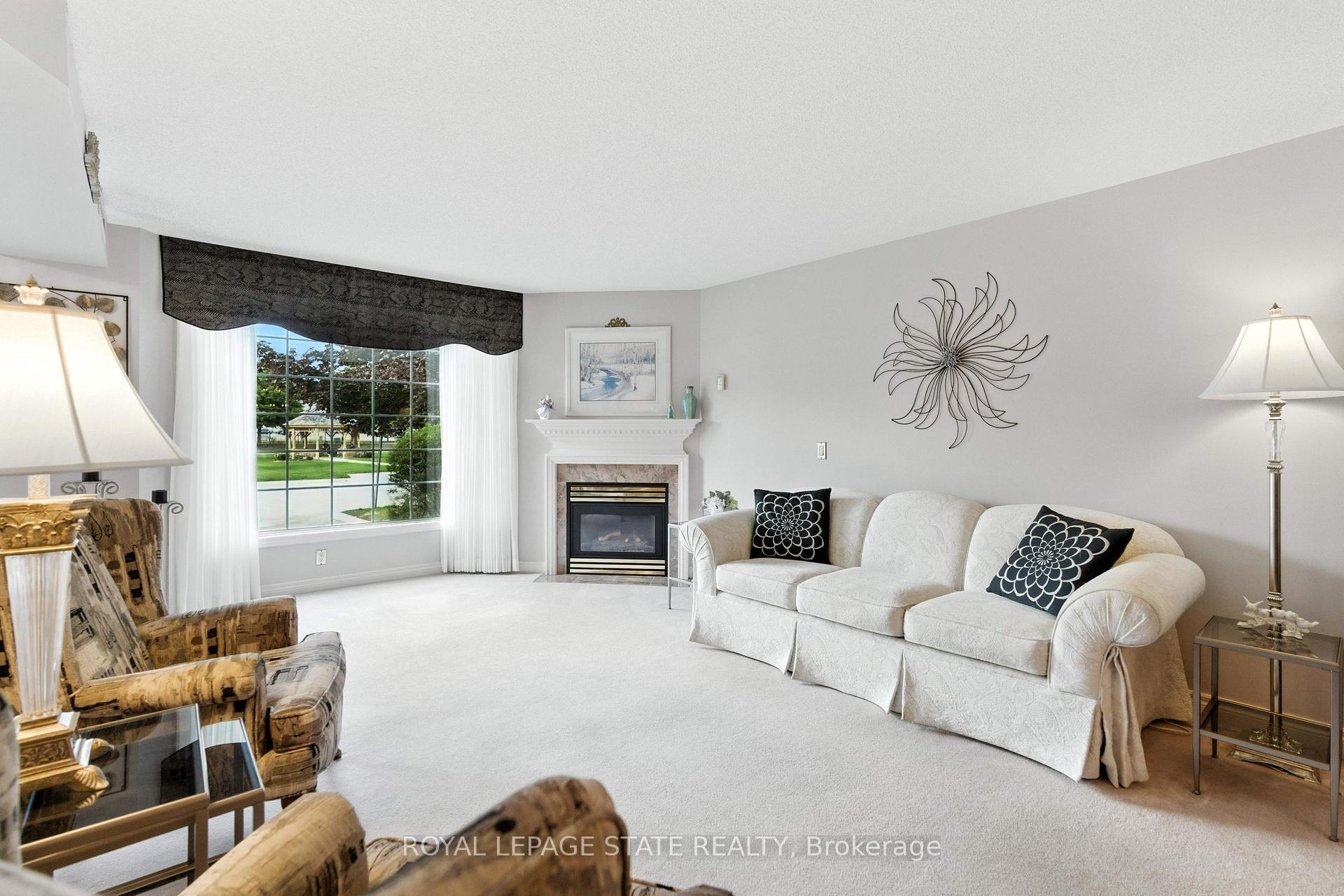 Photo 6 of Unit 101, 980 Golf Links Road, Hamilton, Meadowlands — HOMEH