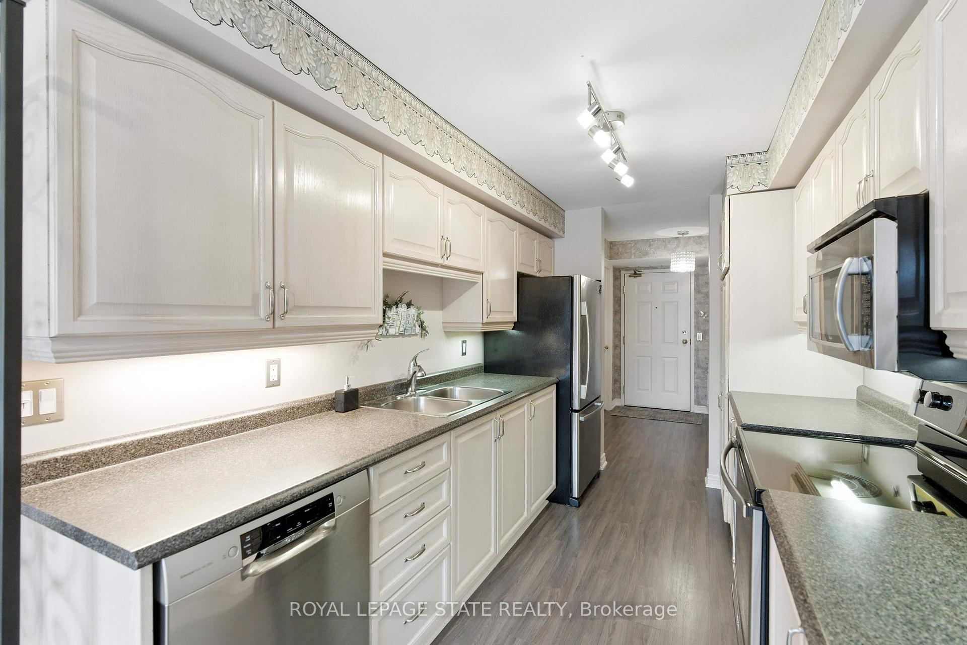 Photo 26 of Unit 101, 980 Golf Links Road, Hamilton, Meadowlands — HOMEH
