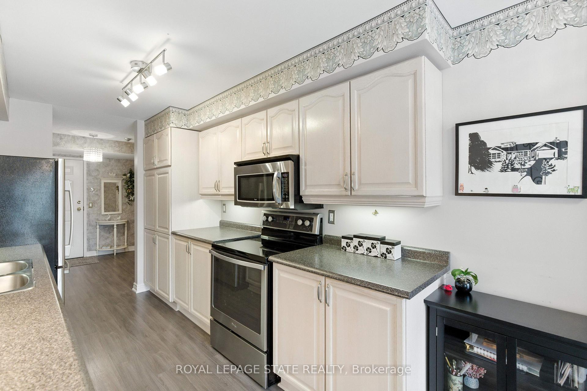Photo 19 of Unit 101, 980 Golf Links Road, Hamilton, Meadowlands — HOMEH