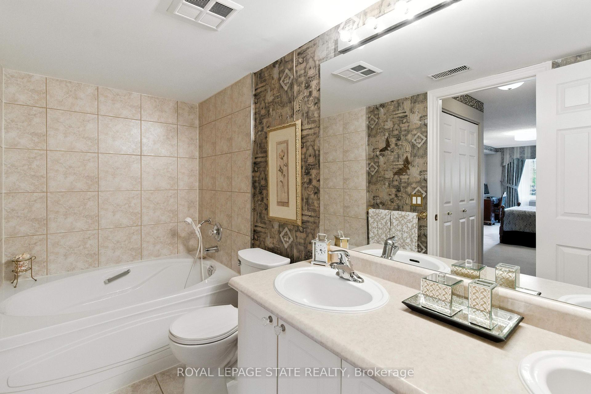 Photo 22 of Unit 101, 980 Golf Links Road, Hamilton, Meadowlands — HOMEH