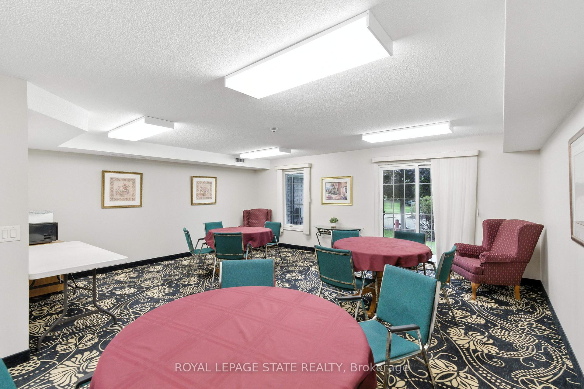 Photo 13 of Unit 101, 980 Golf Links Road, Hamilton, Meadowlands — HOMEH