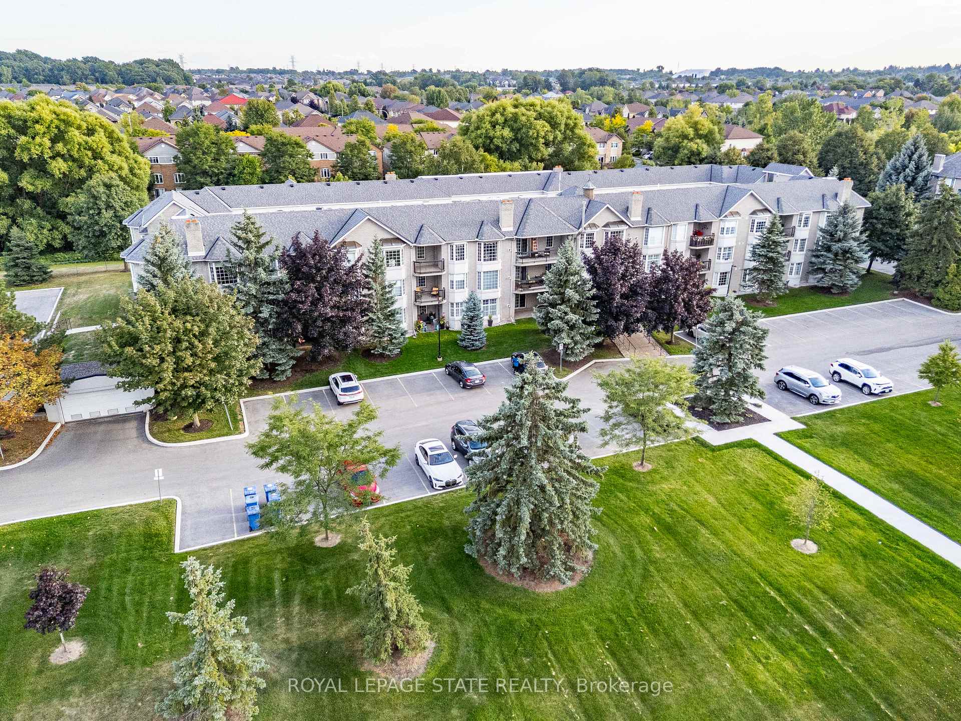 Photo 24 of Unit 101, 980 Golf Links Road, Hamilton, Meadowlands — HOMEH