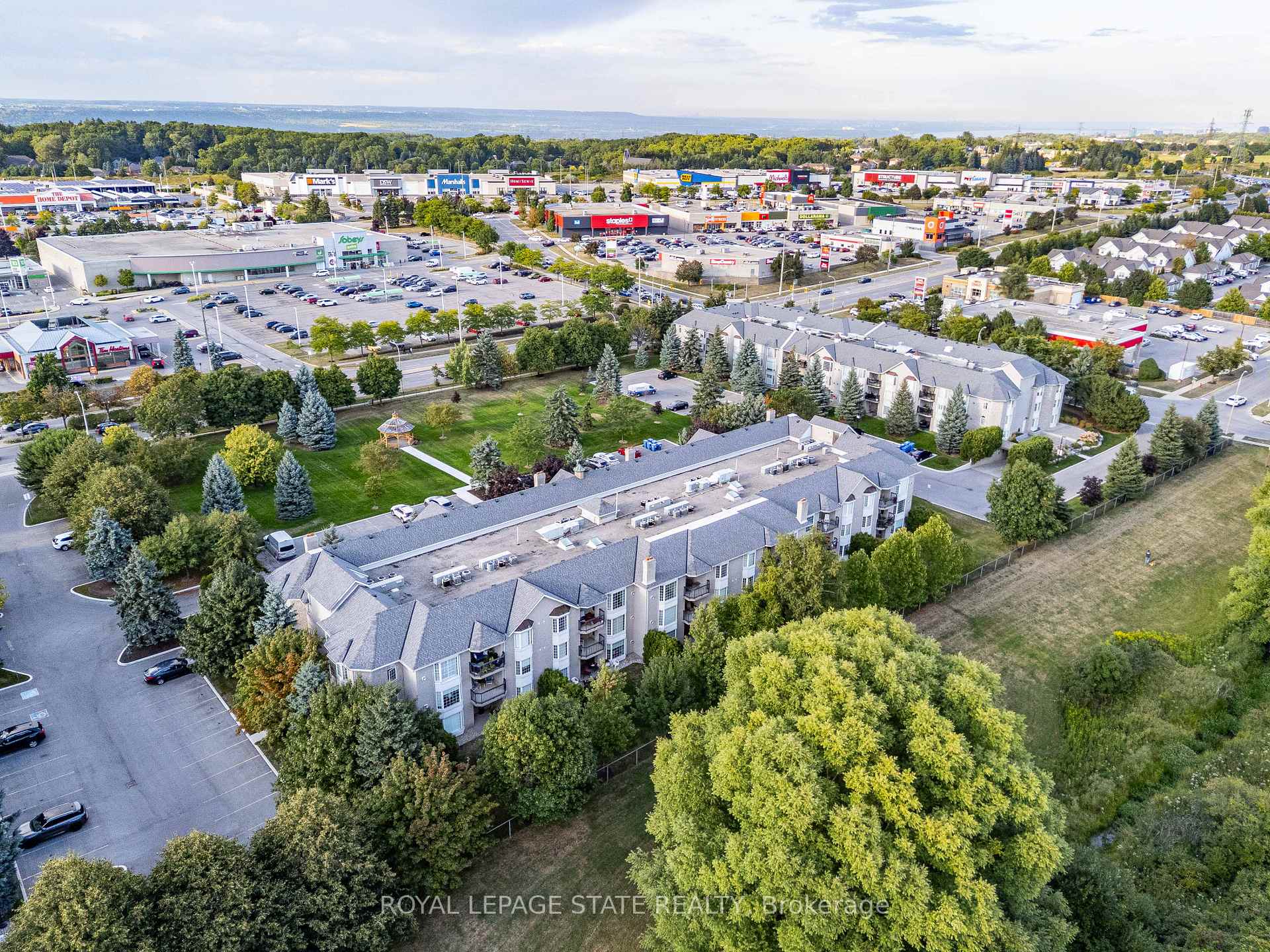 Photo 40 of Unit 101, 980 Golf Links Road, Hamilton, Meadowlands — HOMEH