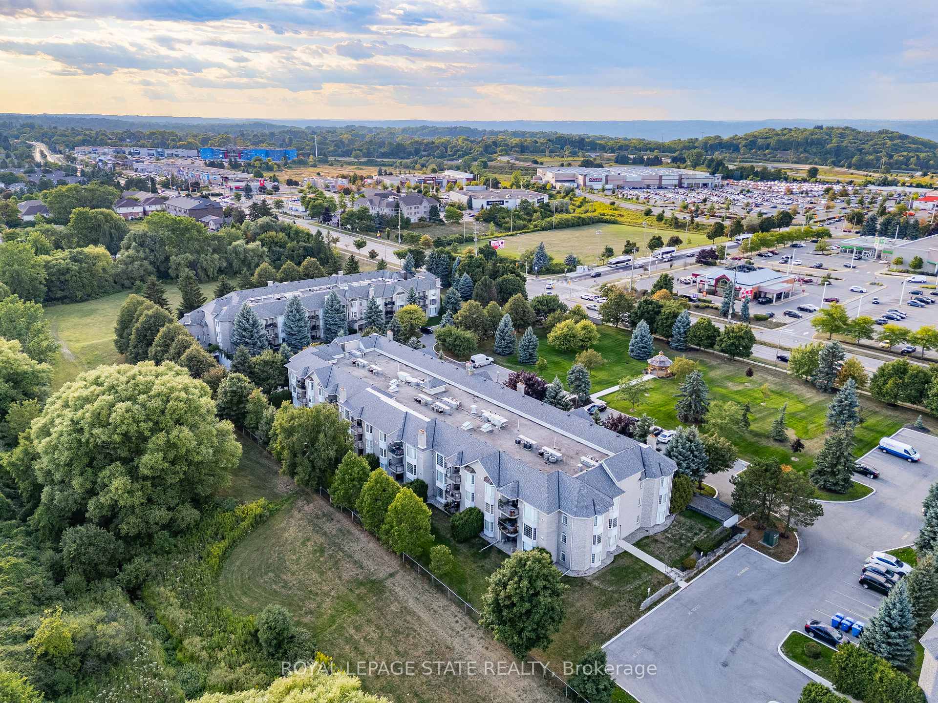 Photo 39 of Unit 101, 980 Golf Links Road, Hamilton, Meadowlands — HOMEH