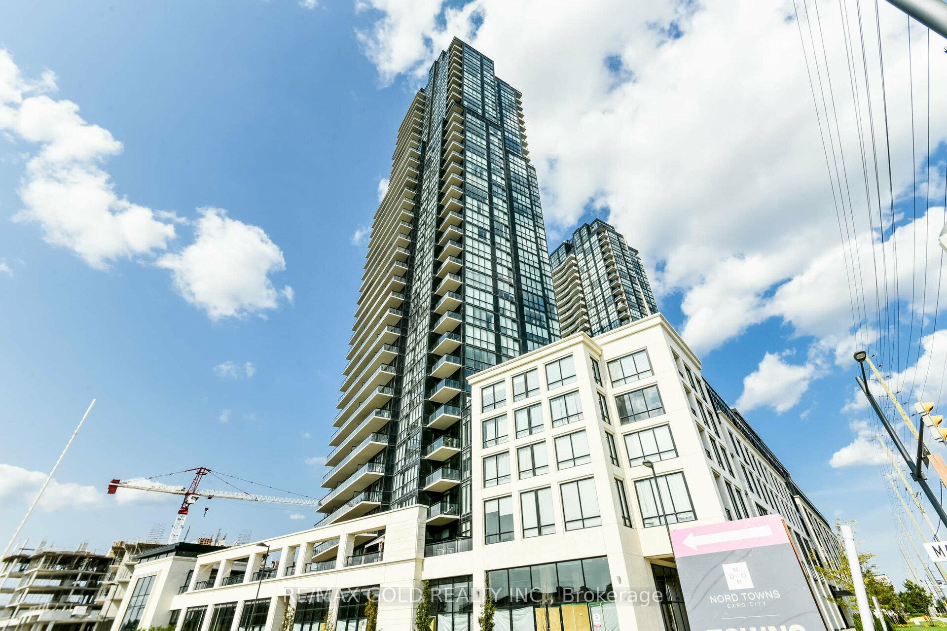 Front of Unit 1909, 2910 Highway 7 Road