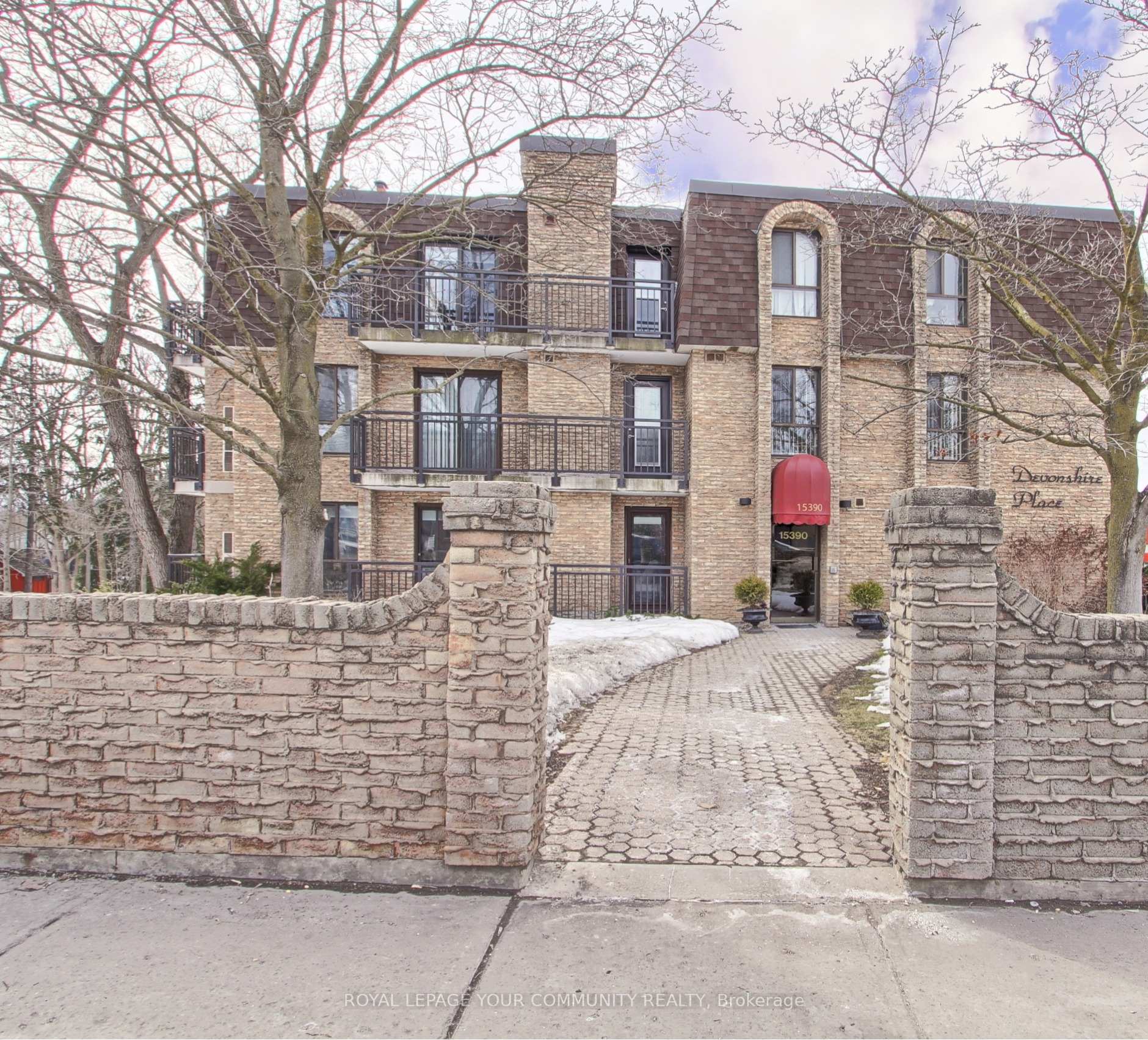 Photo 1 of Unit PH3, 15390 Yonge Street, Aurora, Aurora Village — HOMEH