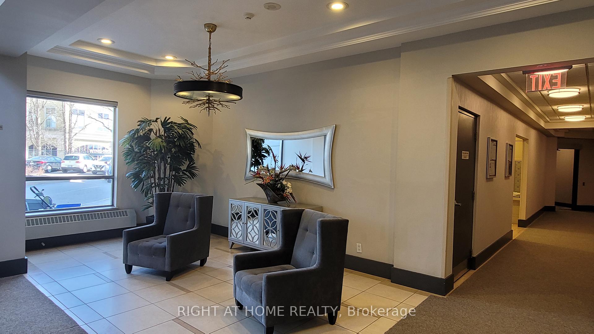 Photo 9 of Unit 305, 60 Disera Drive, Vaughan, Beverley Glen — HOMEH