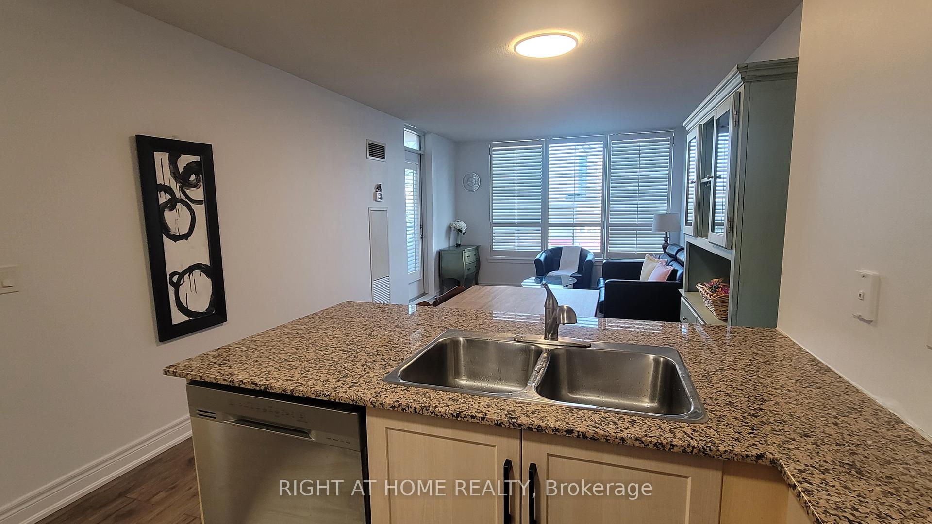 Photo 12 of Unit 305, 60 Disera Drive, Vaughan, Beverley Glen — HOMEH