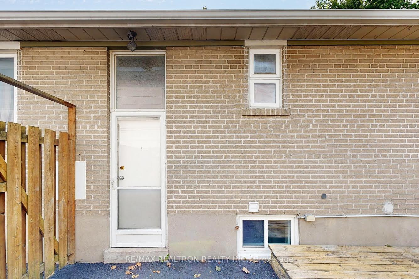 Photo 33 of 84 Emperor Street, Ajax, South East — HOMEH
