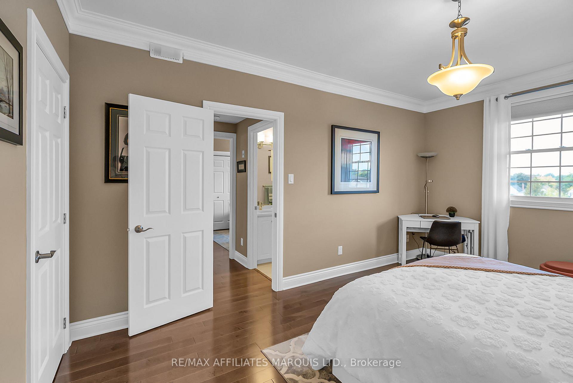 Photo 11 of Unit 403, 321 Water Street W, Cornwall — HOMEH