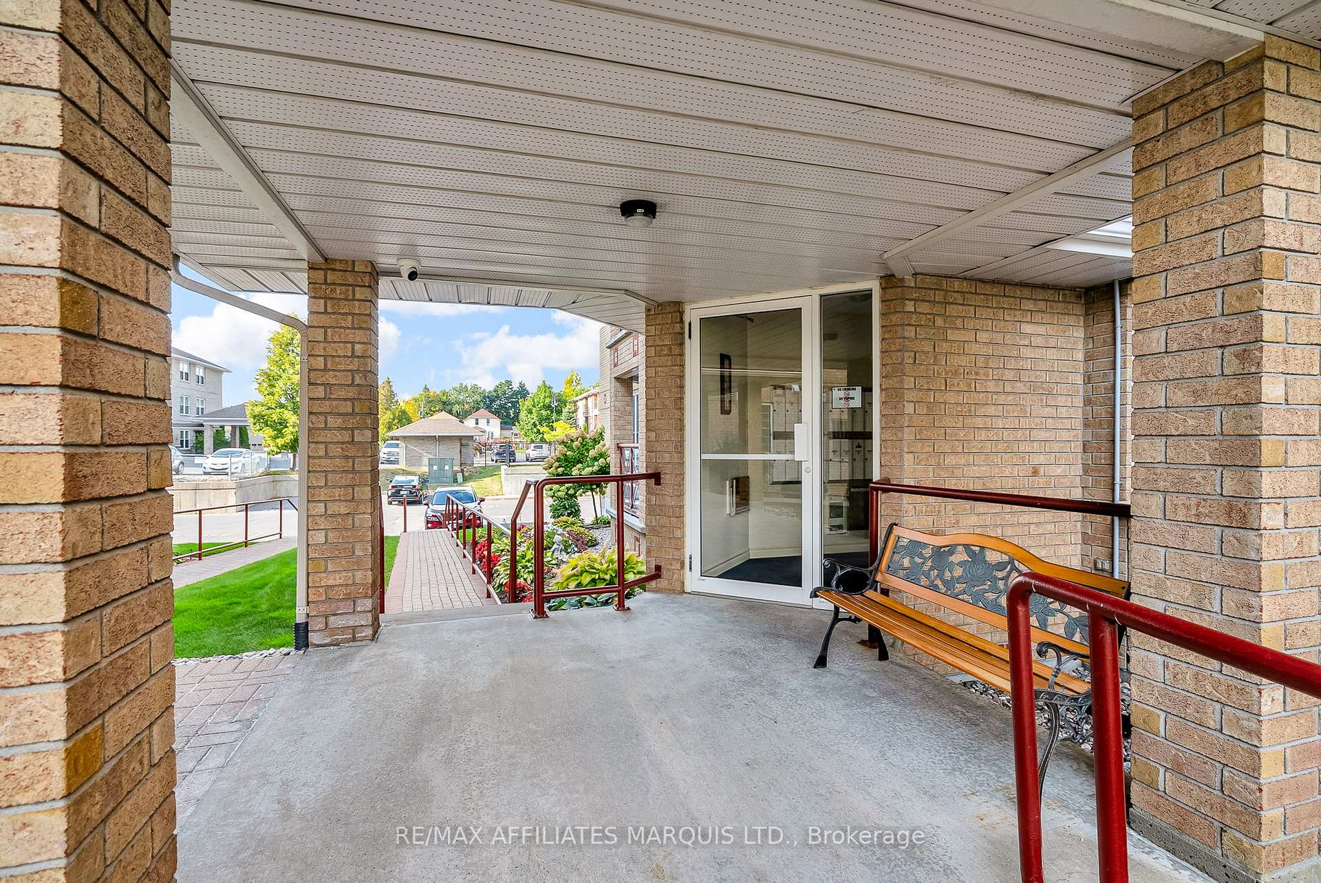 Photo 17 of Unit 403, 321 Water Street W, Cornwall — HOMEH