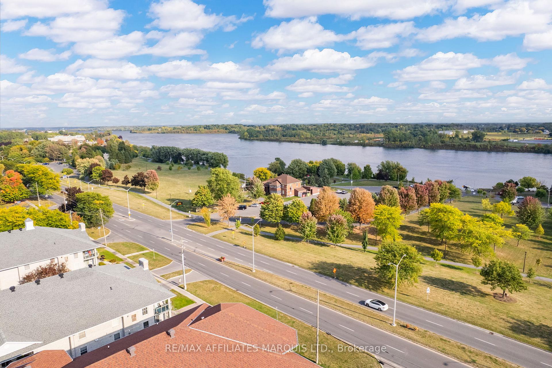 Photo 25 of Unit 403, 321 Water Street W, Cornwall — HOMEH