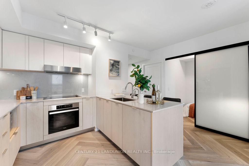Photo 18 of Unit 1010, 8 Cedarland Drive, Markham, Unionville — HOMEH