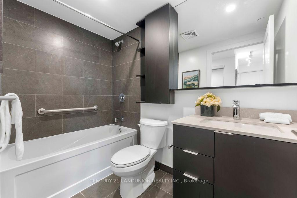 Photo 11 of Unit 1010, 8 Cedarland Drive, Markham, Unionville — HOMEH