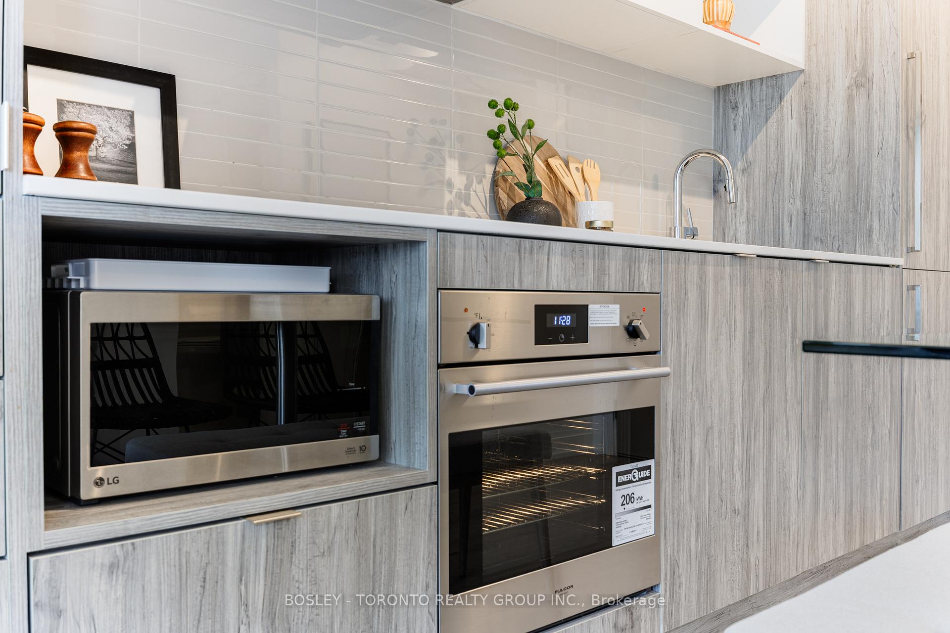 Photo 15 of Unit 1706, 138 Downes Street, Toronto, Waterfront Communities — HOMEH