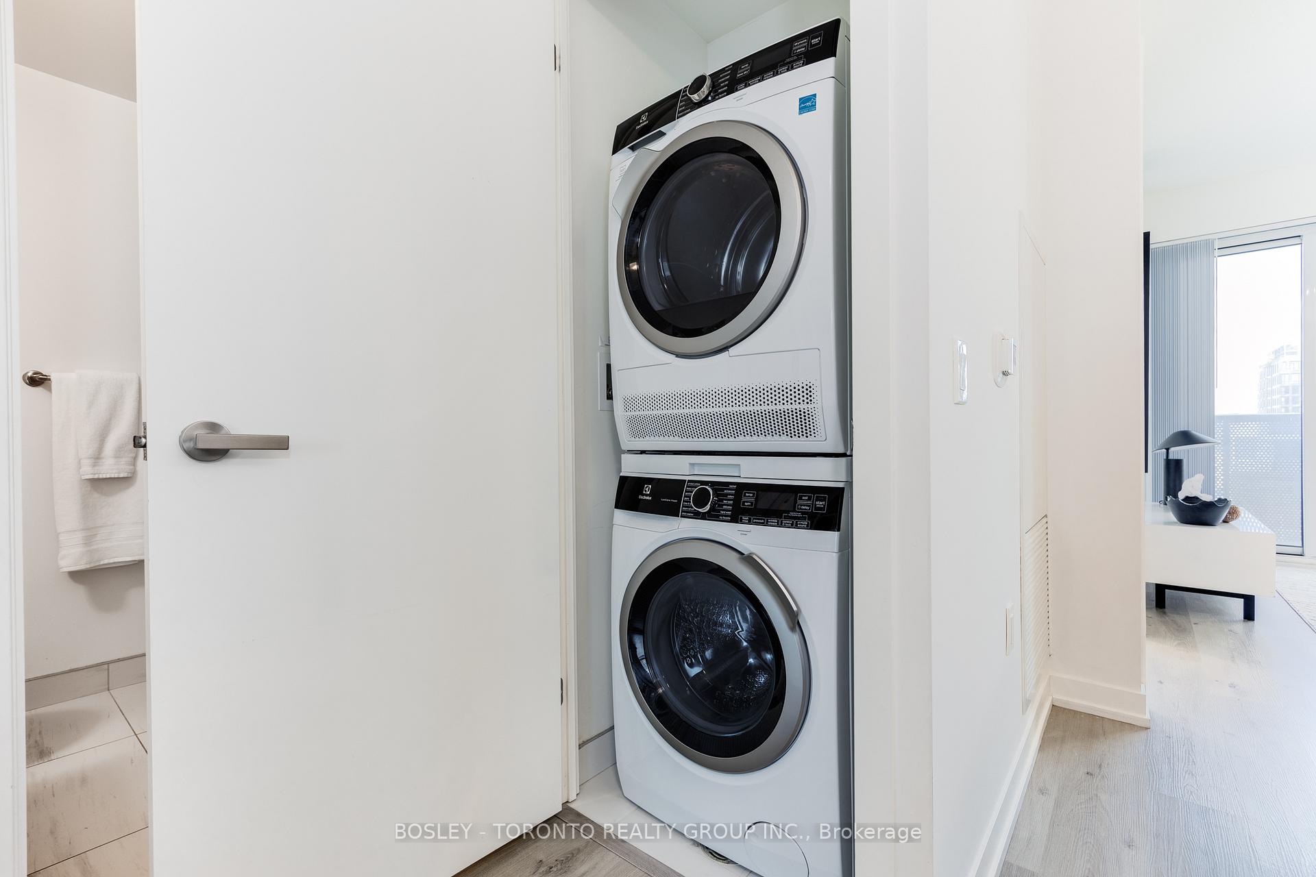 Photo 23 of Unit 1706, 138 Downes Street, Toronto, Waterfront Communities — HOMEH