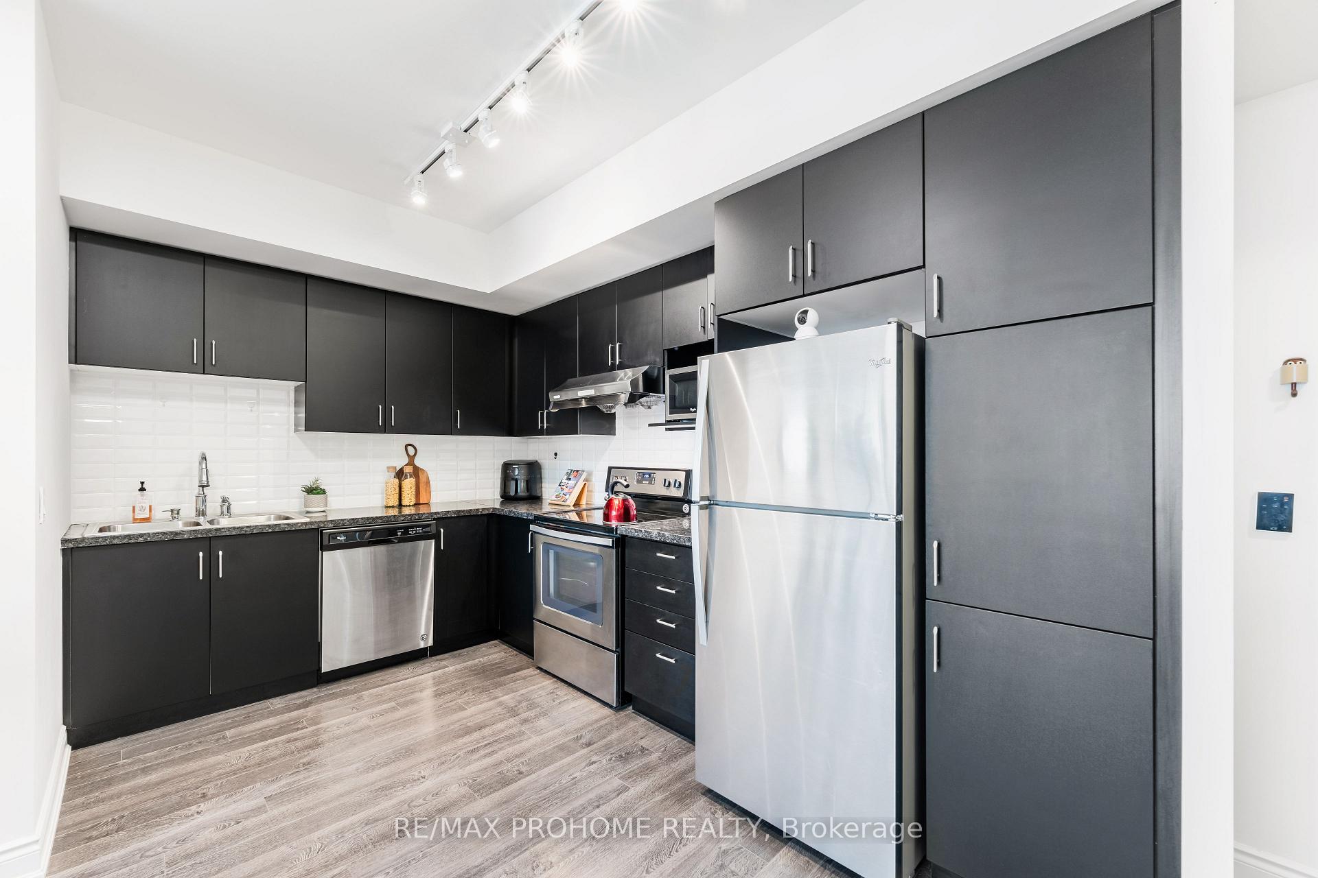 Photo 7 of Unit 1112, 33 Clegg Road, Markham, Unionville — HOMEH