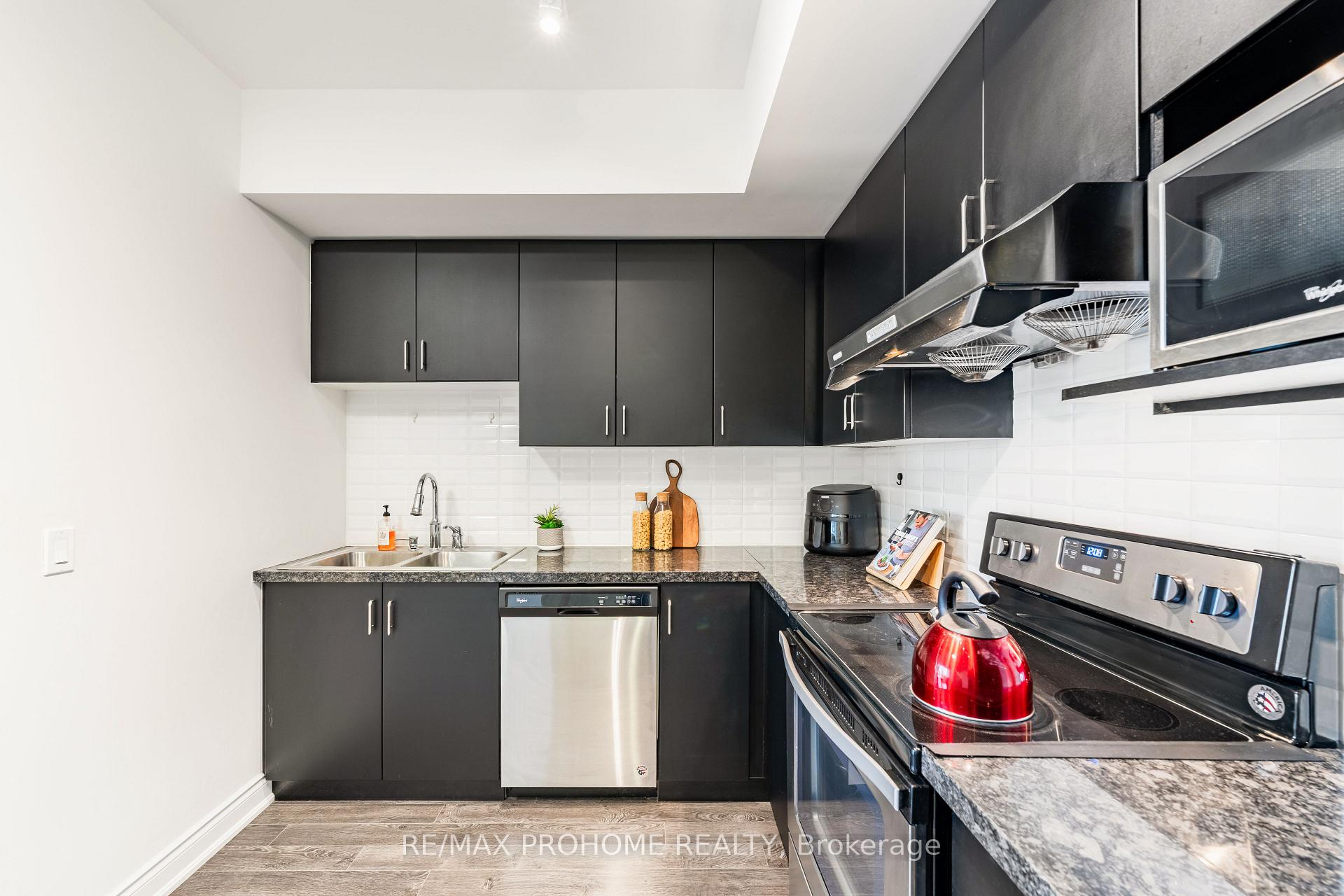 Photo 5 of Unit 1112, 33 Clegg Road, Markham, Unionville — HOMEH