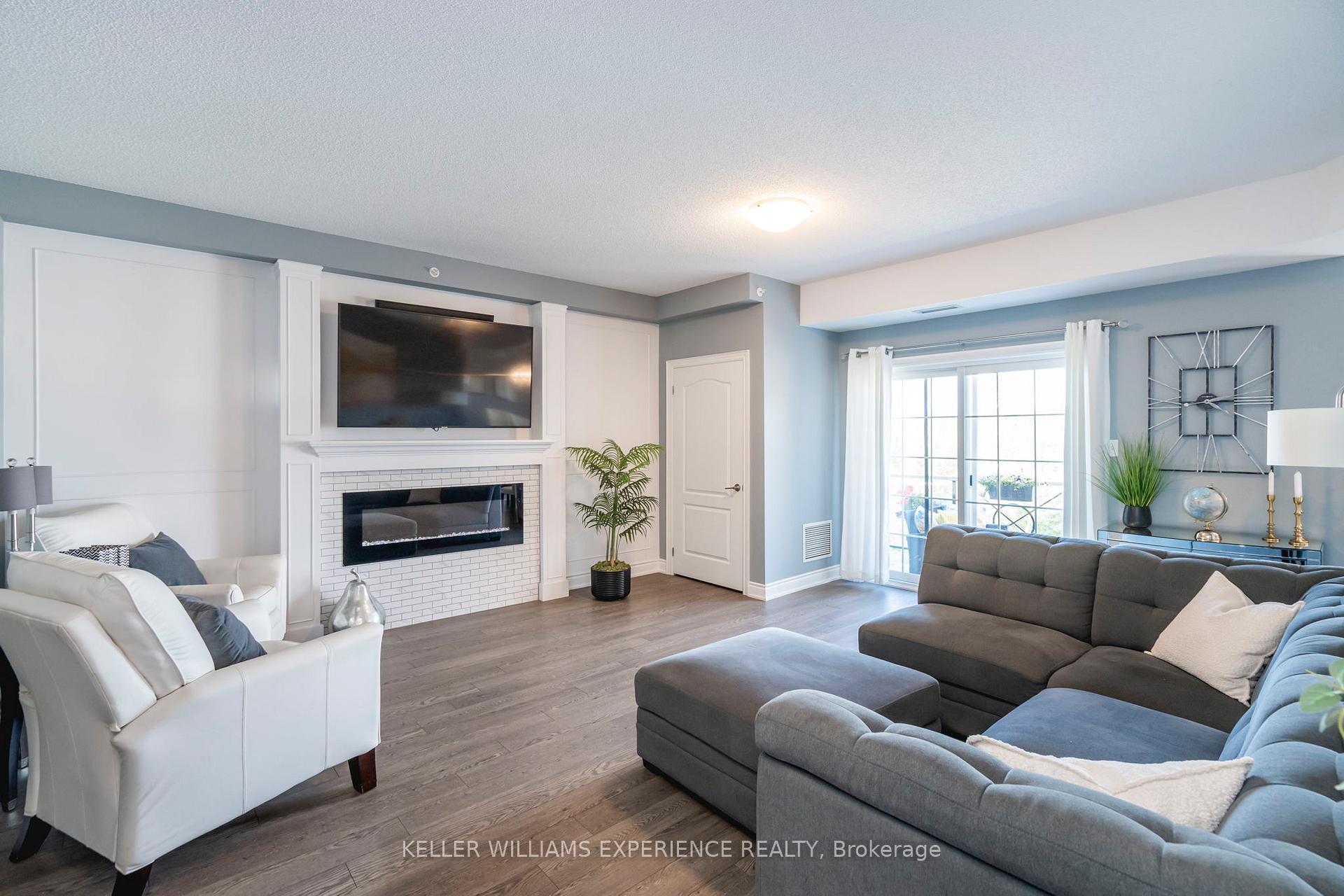 Photo 3 of Unit 401, 44 Ferndale Drive S, Barrie, Ardagh — HOMEH