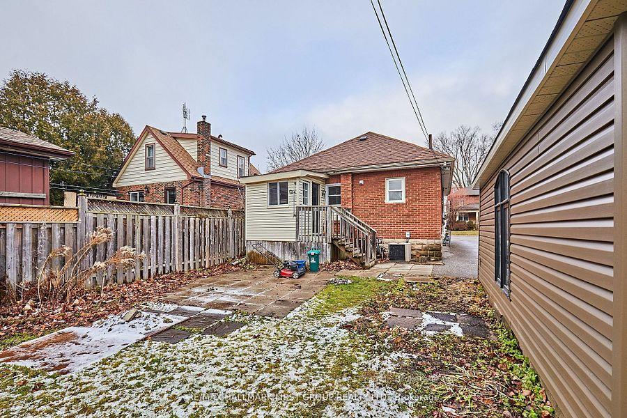 Photo 10 of 33 Mclaughlin Boulevard, Oshawa, O'Neill — HOMEH