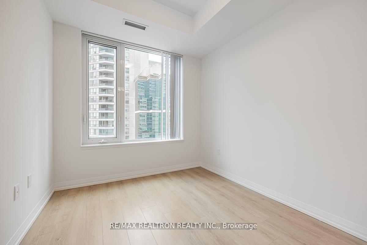 Photo 14 of Unit 710, 25 Holly Street, Toronto, Mount Pleasant East — HOMEH