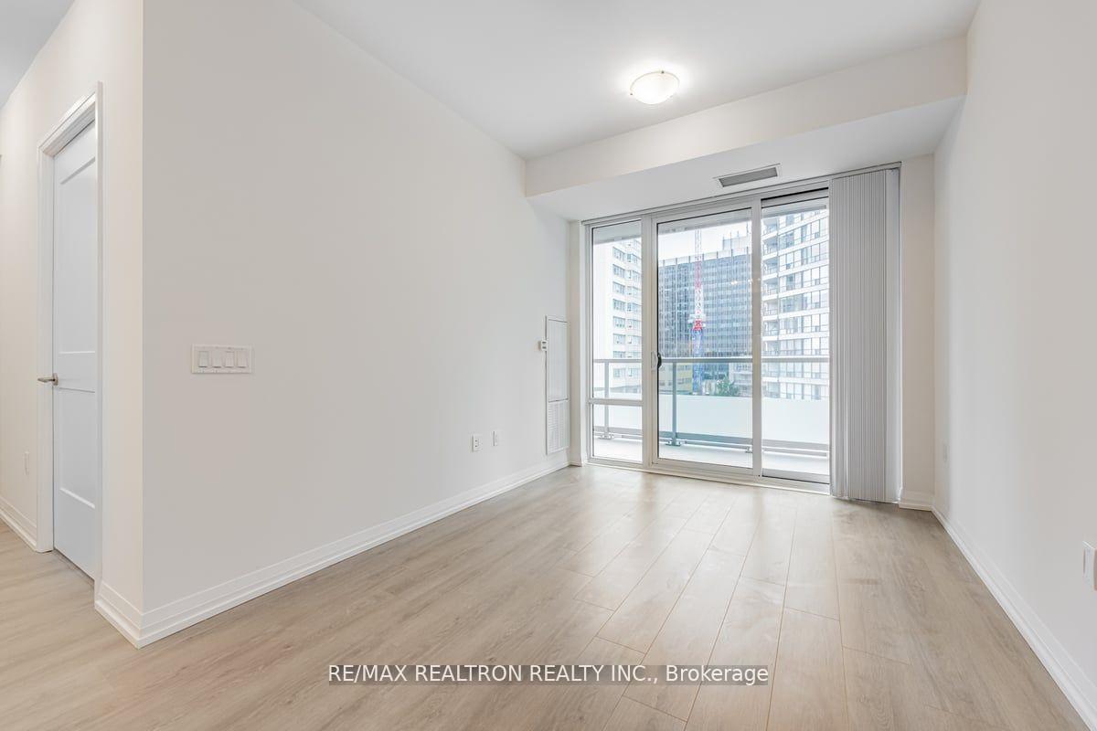 Photo 5 of Unit 710, 25 Holly Street, Toronto, Mount Pleasant East — HOMEH