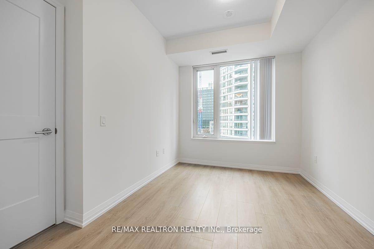 Photo 6 of Unit 710, 25 Holly Street, Toronto, Mount Pleasant East — HOMEH