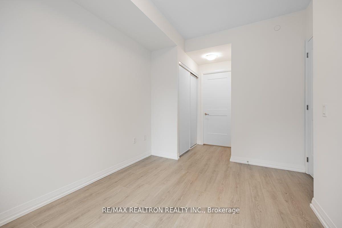 Photo 10 of Unit 710, 25 Holly Street, Toronto, Mount Pleasant East — HOMEH