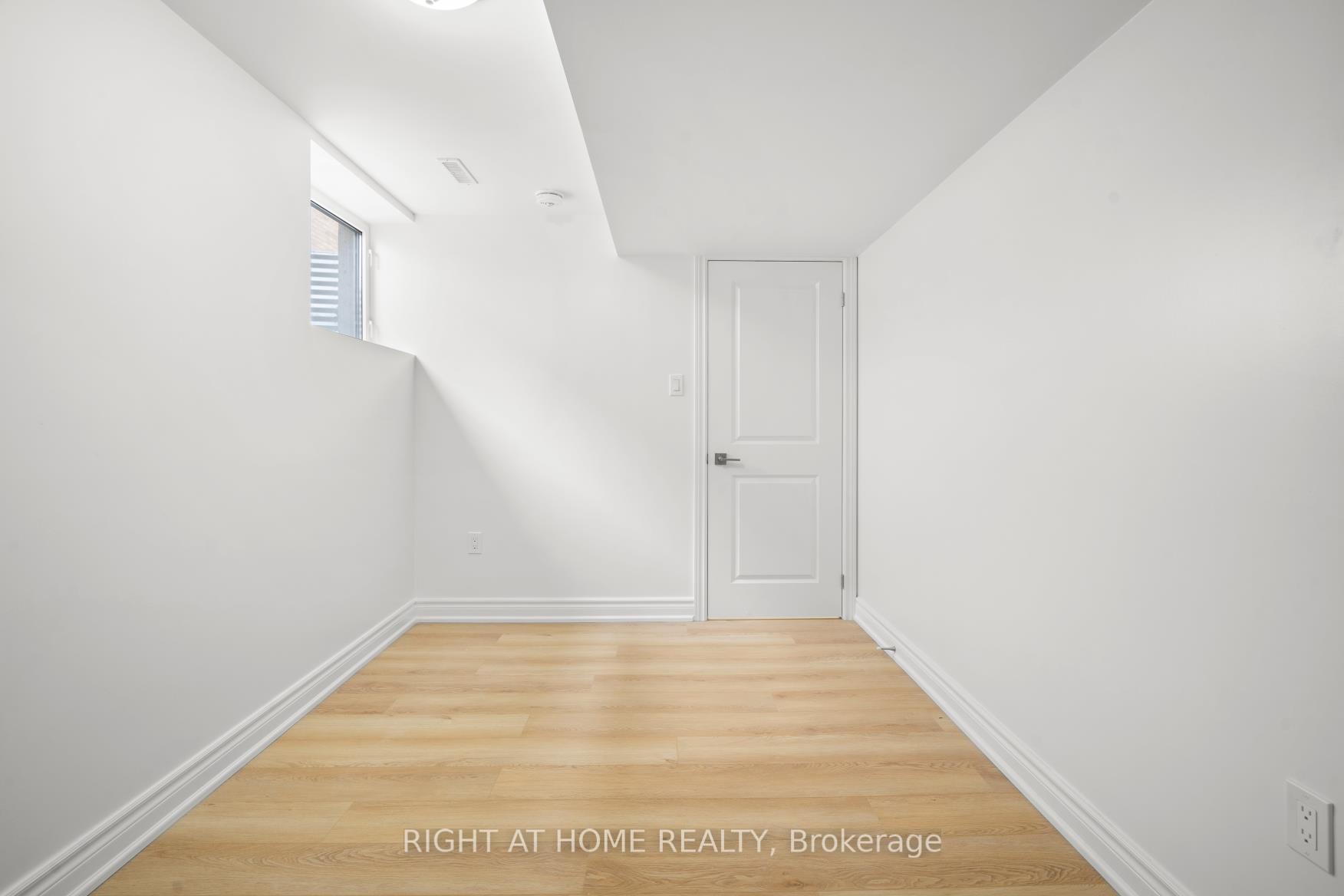 Photo 15 of 29 Duke Street, Clarington, Bowmanville — HOMEH