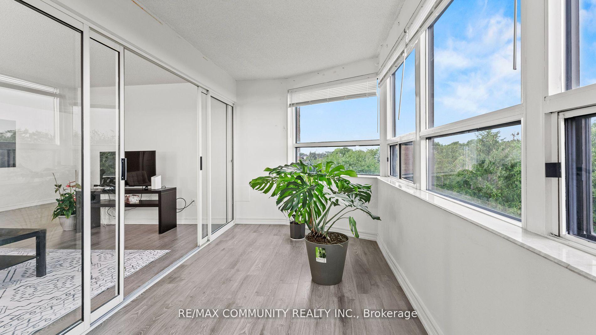 Photo 9 of Unit 705, 2 Raymerville Drive, Markham, Raymerville — HOMEH