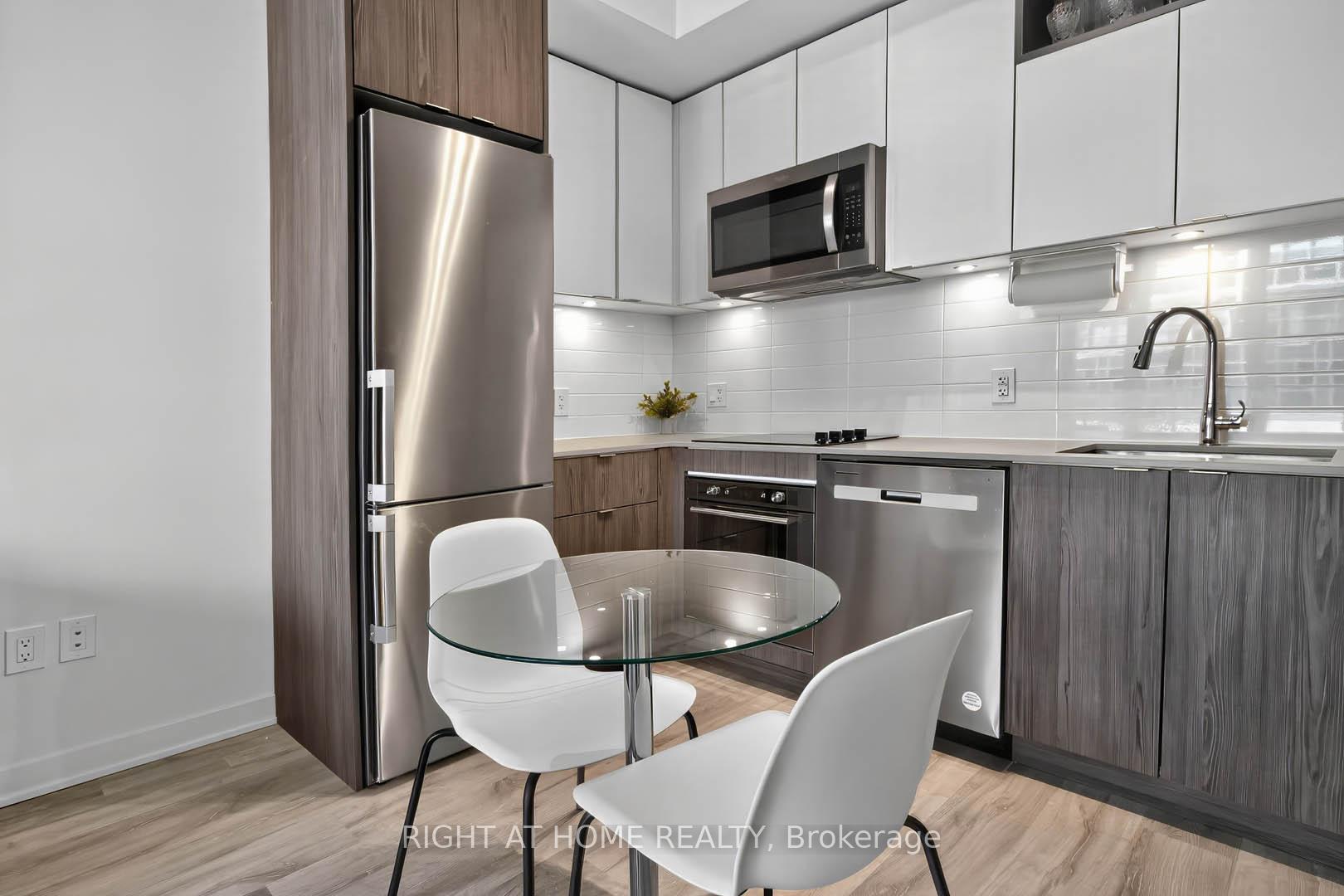 Photo 2 of Unit 615, 60 Princess Street, Toronto, Waterfront Communities — HOMEH
