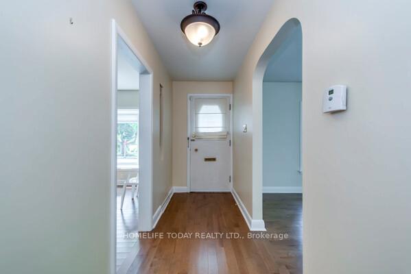 Photo 4 of 182 Forsyth Drive, Waterloo — HOMEH