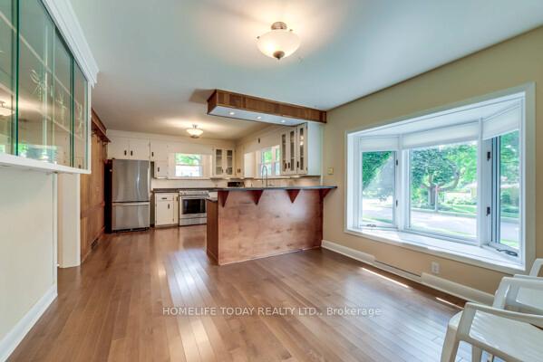 Photo 2 of 182 Forsyth Drive, Waterloo — HOMEH