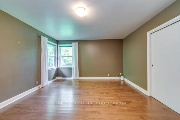 Photo 24 of 182 Forsyth Drive, Waterloo — HOMEH