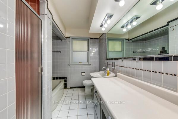 Photo 36 of 182 Forsyth Drive, Waterloo — HOMEH