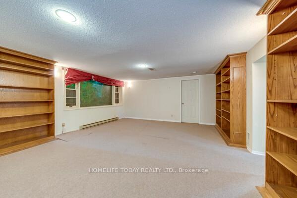 Photo 35 of 182 Forsyth Drive, Waterloo — HOMEH