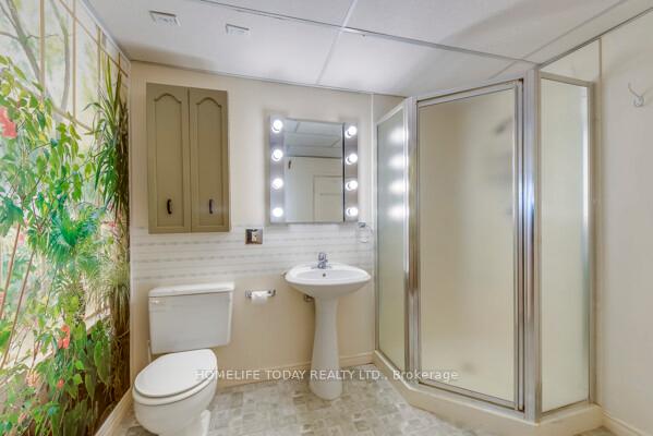 Photo 37 of 182 Forsyth Drive, Waterloo — HOMEH