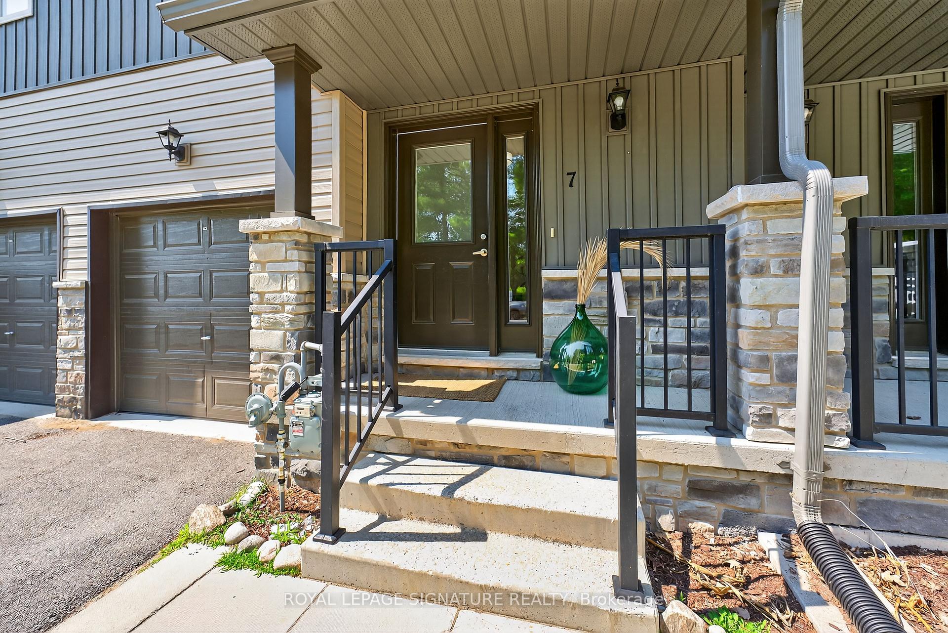 Photo 23 of Unit 6, 393 Manitoba Street, Bracebridge, Macaulay — HOMEH