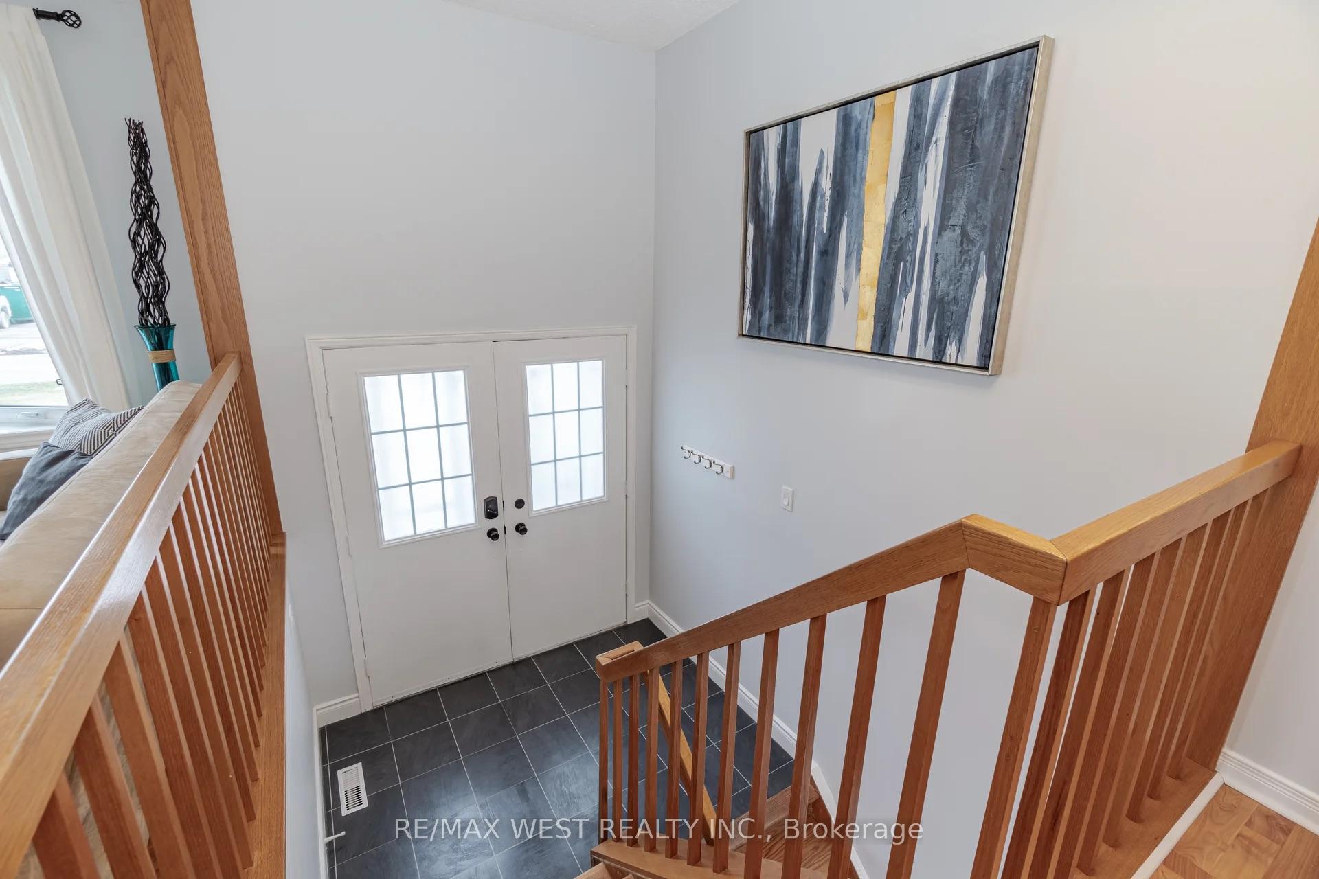 Photo 1 of Unit Upper, 75 Wright Crescent, Caledon, Bolton North — HOMEH