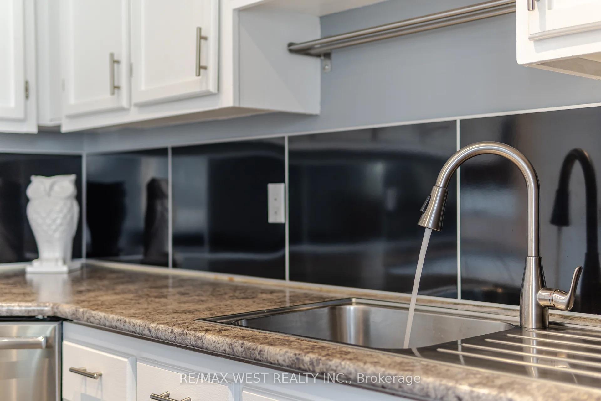 Photo 23 of Unit Upper, 75 Wright Crescent, Caledon, Bolton North — HOMEH