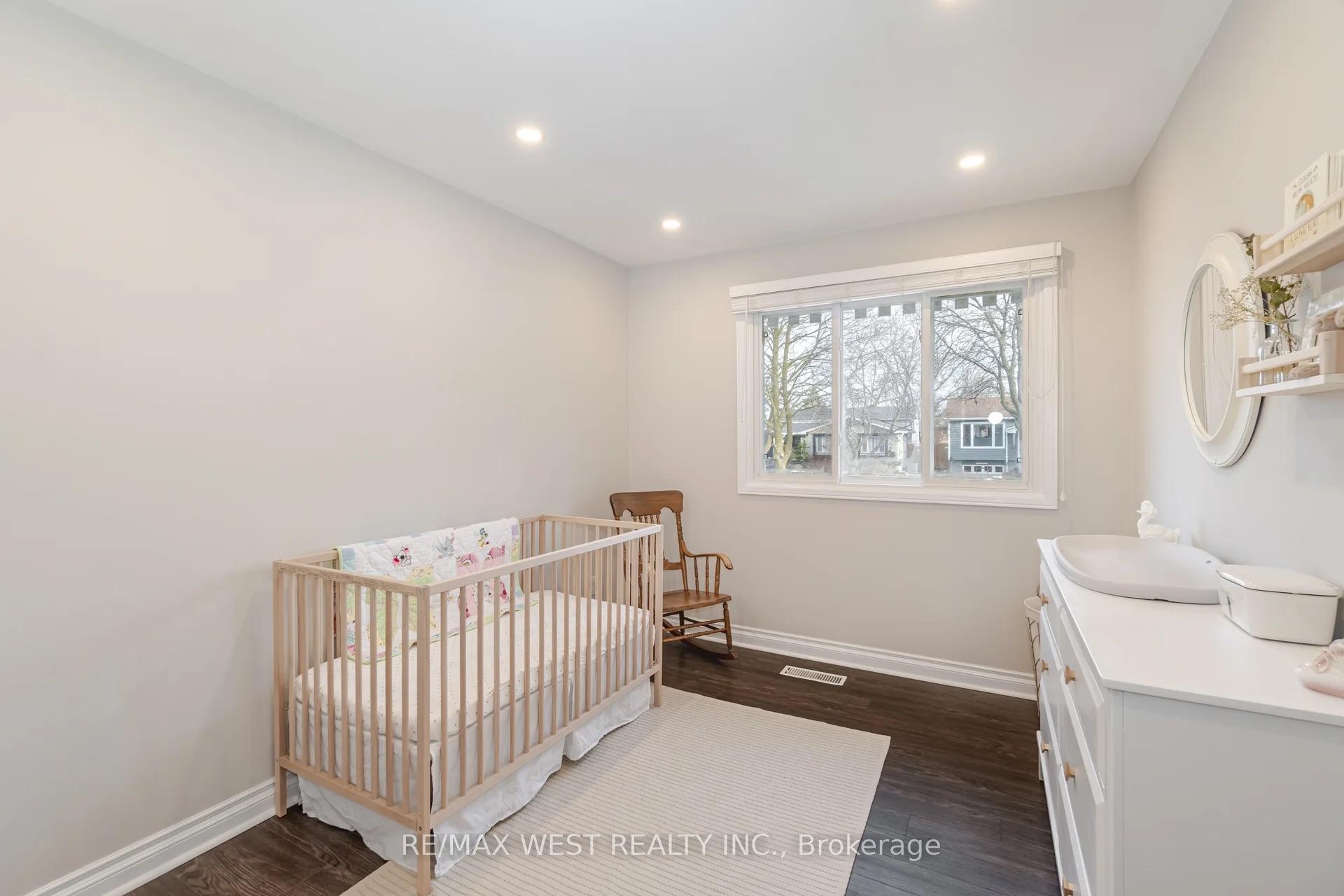 Photo 21 of Unit Upper, 75 Wright Crescent, Caledon, Bolton North — HOMEH