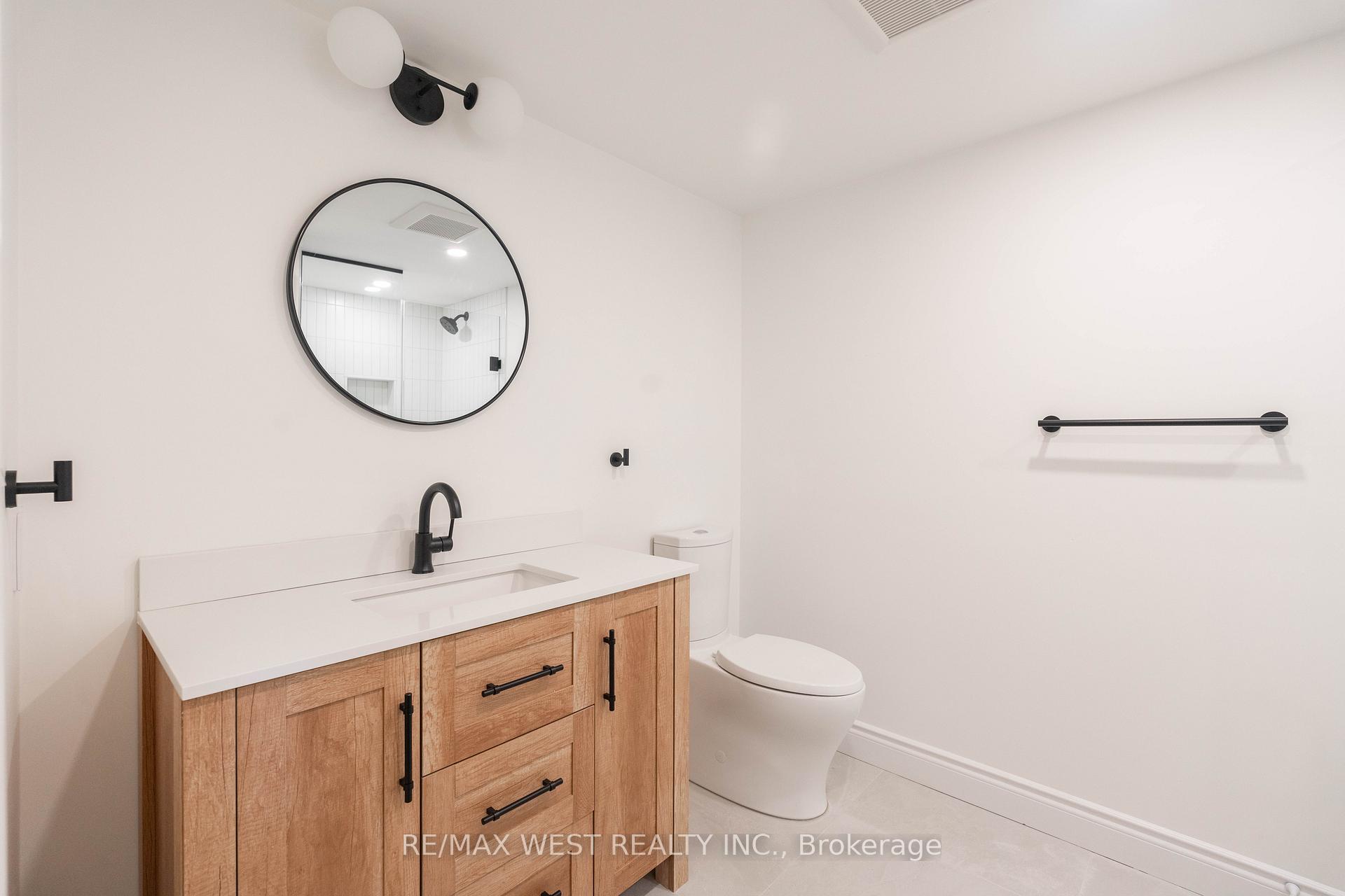 Photo 3 of Unit Basement, 75 Wright Crescent, Caledon, Bolton North — HOMEH