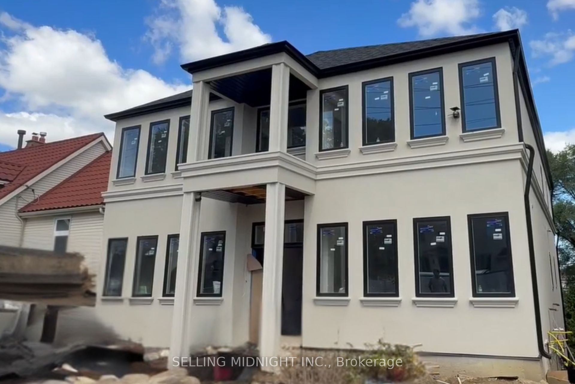 Photo 1 of Unit 4, 60 Cannon Road, Etobicoke, Stonegate-Queensway — HOMEH