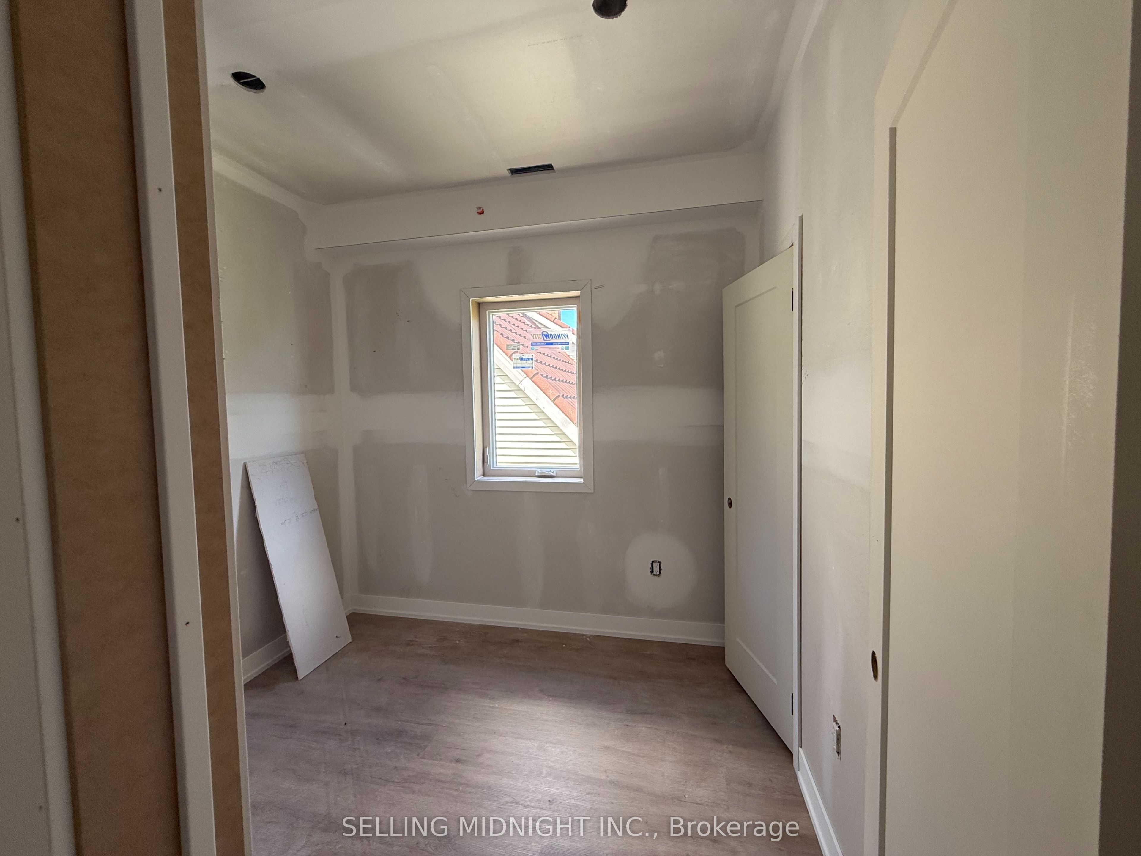 Photo 28 of Unit 4, 60 Cannon Road, Etobicoke, Stonegate-Queensway — HOMEH