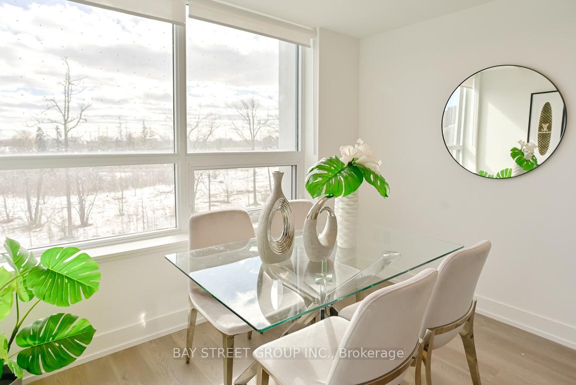 Photo 6 of Unit 519, 8 Cedarland Drive, Markham, Unionville — HOMEH