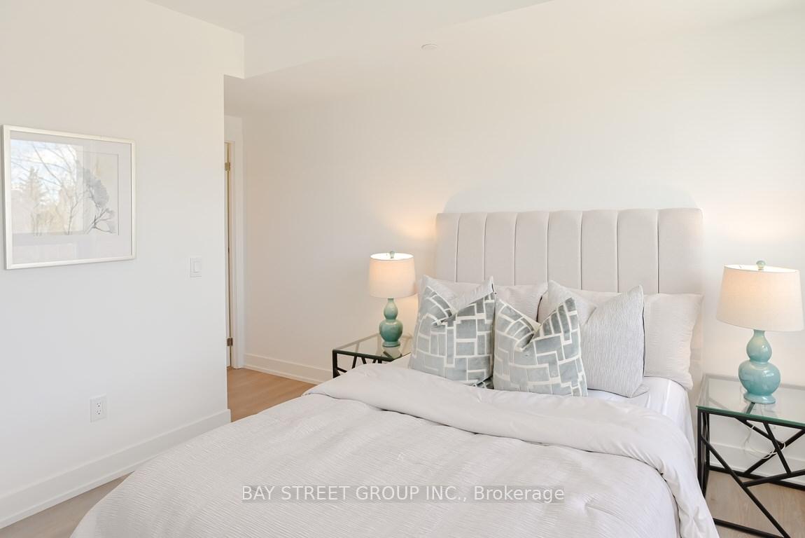 Photo 5 of Unit 519, 8 Cedarland Drive, Markham, Unionville — HOMEH