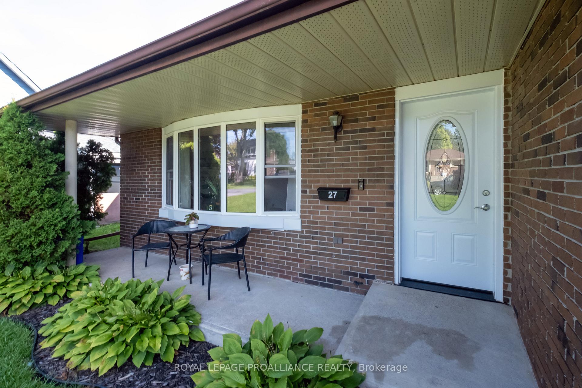 Photo 2 of 27 Glendale Road, Belleville, Belleville Ward — HOMEH